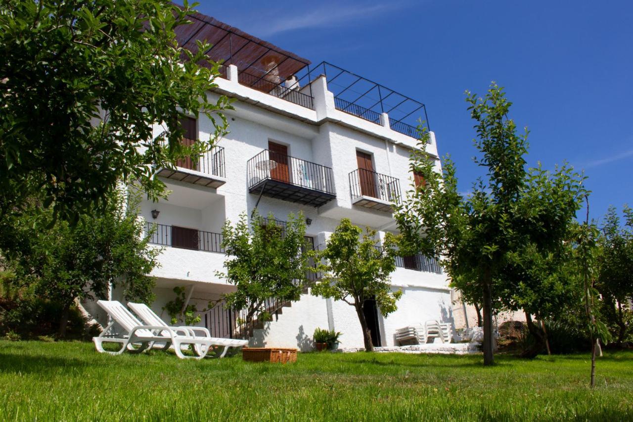 Puerta Bubion Apartamentos Exterior photo